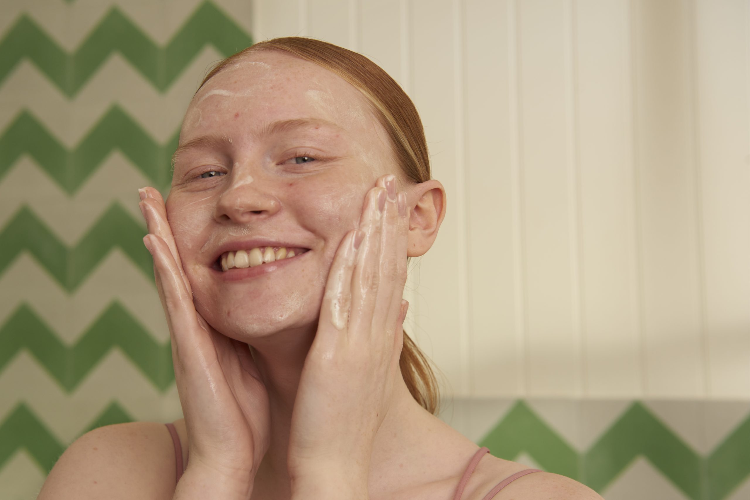 Tea Tree - Larës Pastrues për Fytyrën